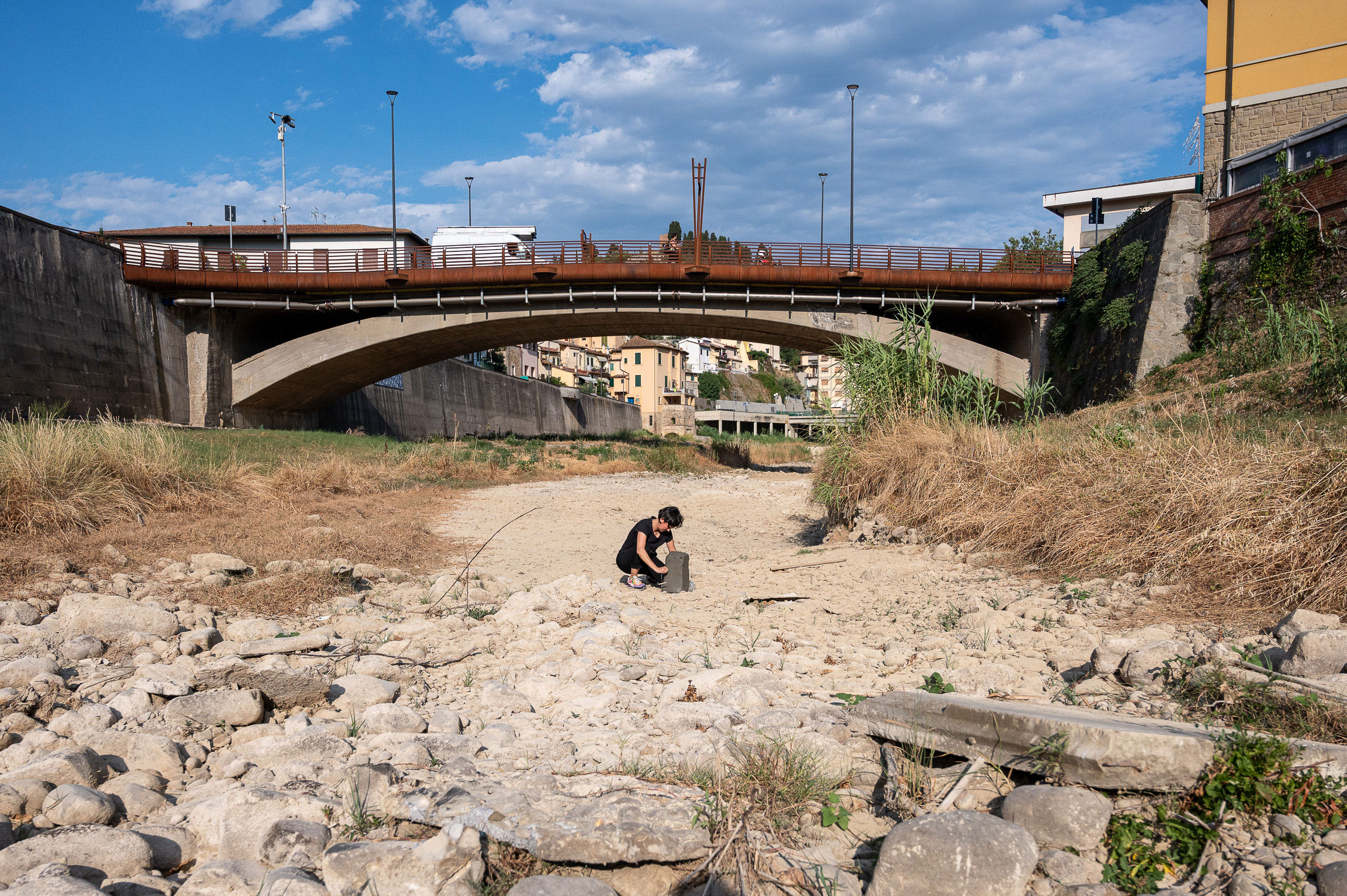 Mi sono seccata, ceramiche smaltate, dimensioni variabili, 2022, Montelupo Fiorentino